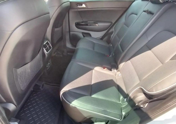 Kia Sportage cena 74900 przebieg: 142098, rok produkcji 2017 z Syców małe 407